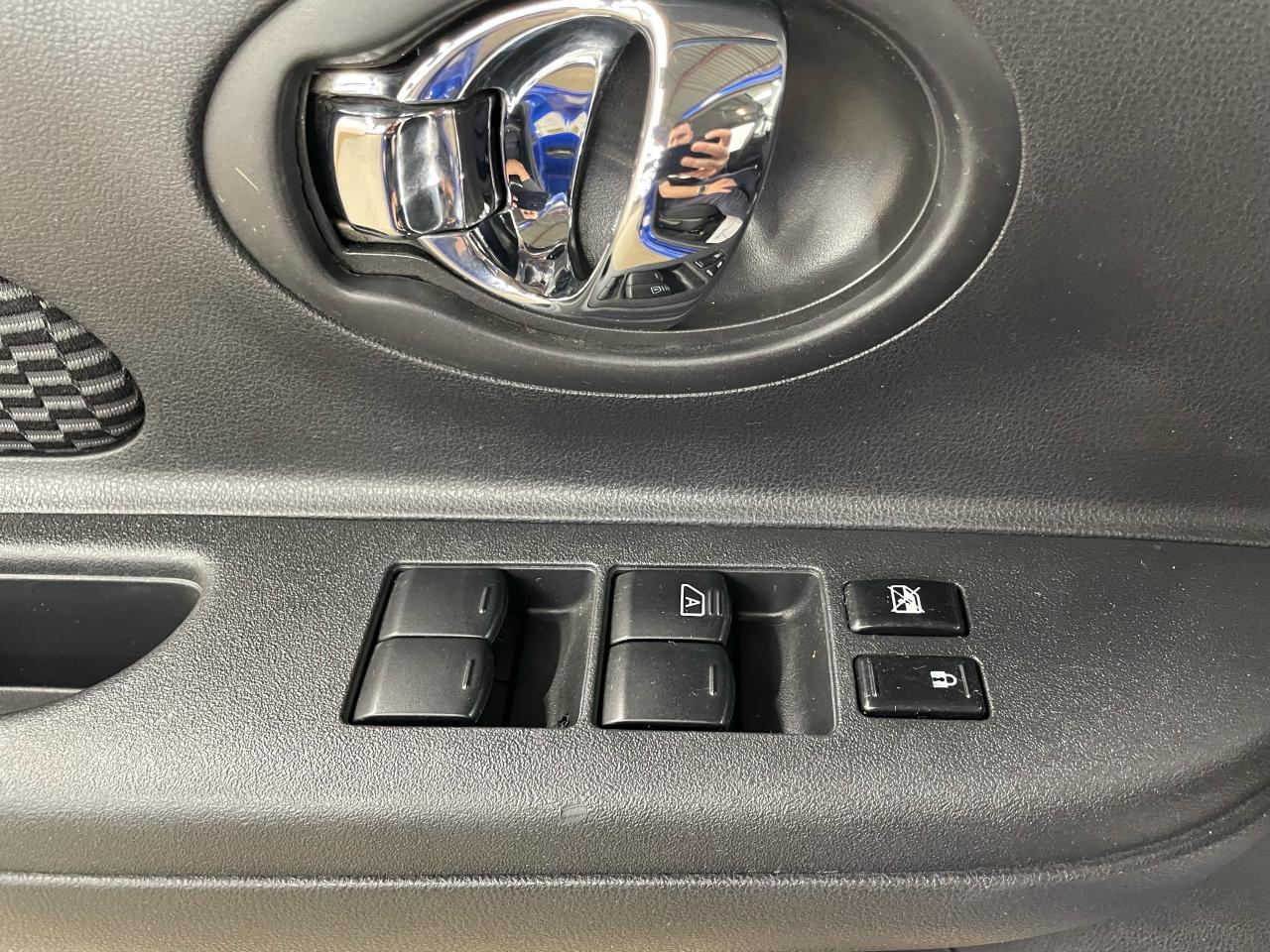 2019 Nissan Micra SV Auto Photo19