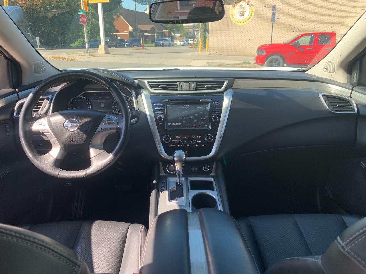 2018 Nissan Murano SL / B.CAM / H. SEATS / NAV / S.ROOF / LTHR Photo10