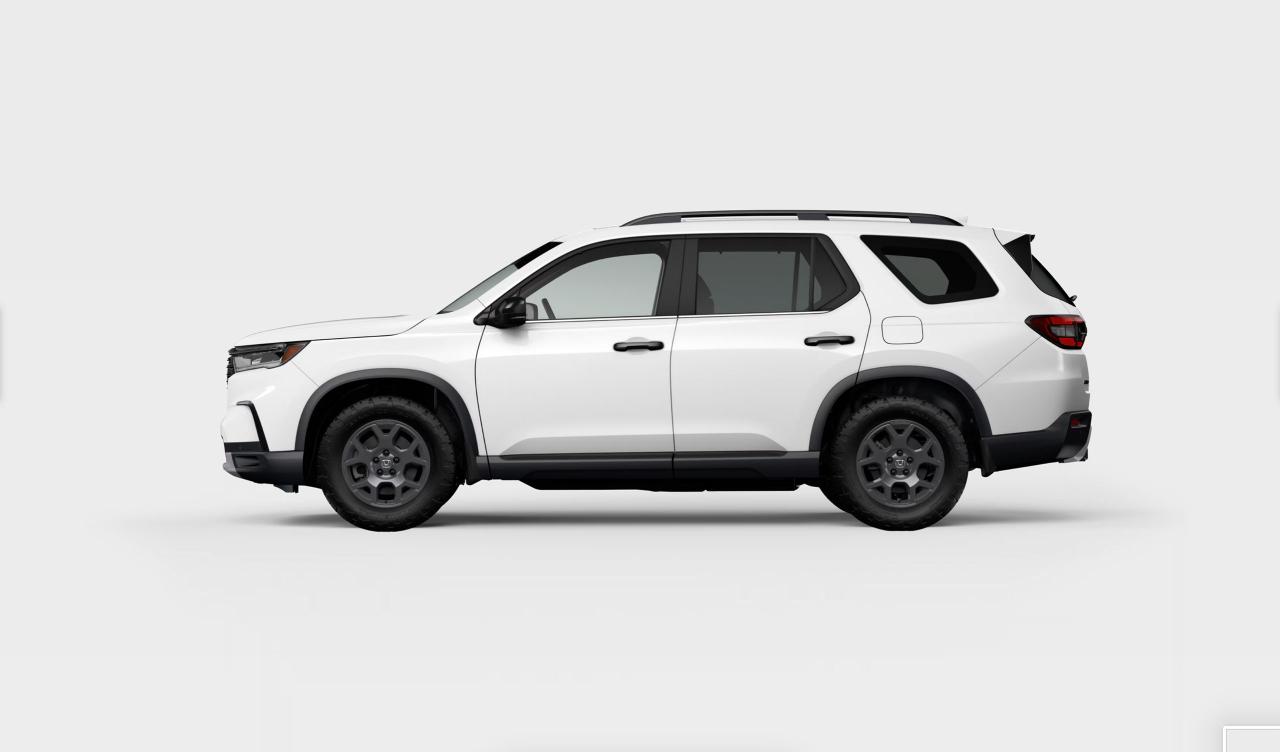2025 Honda Pilot TrailSport AWD Photo1