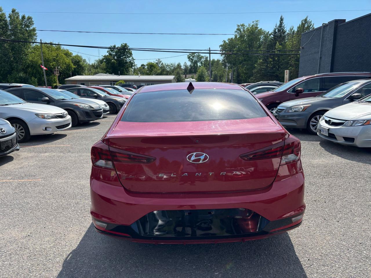 2019 Hyundai Elantra Luxury Photo4