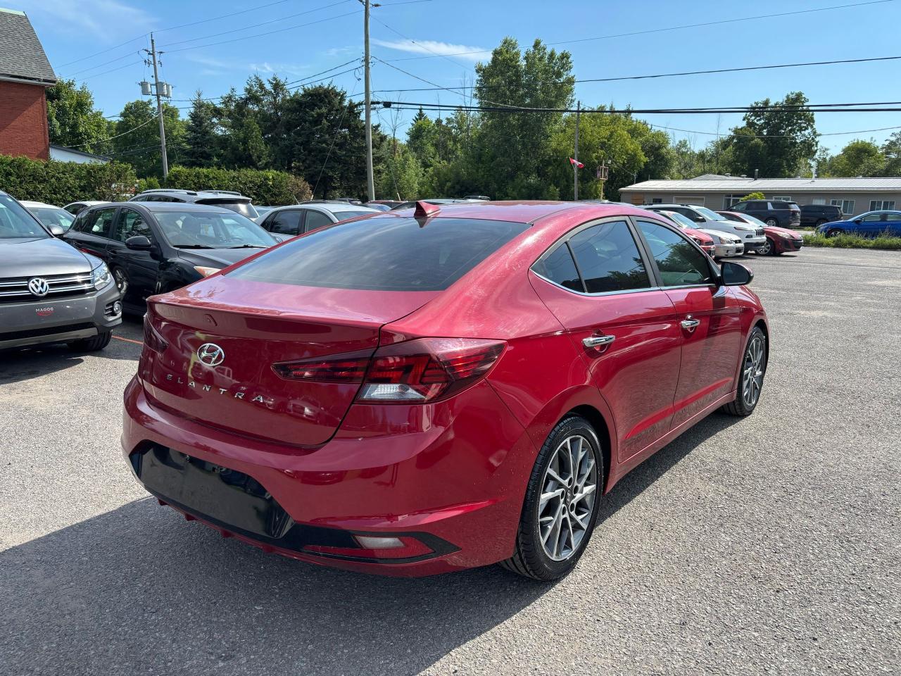 2019 Hyundai Elantra Luxury - Photo #7