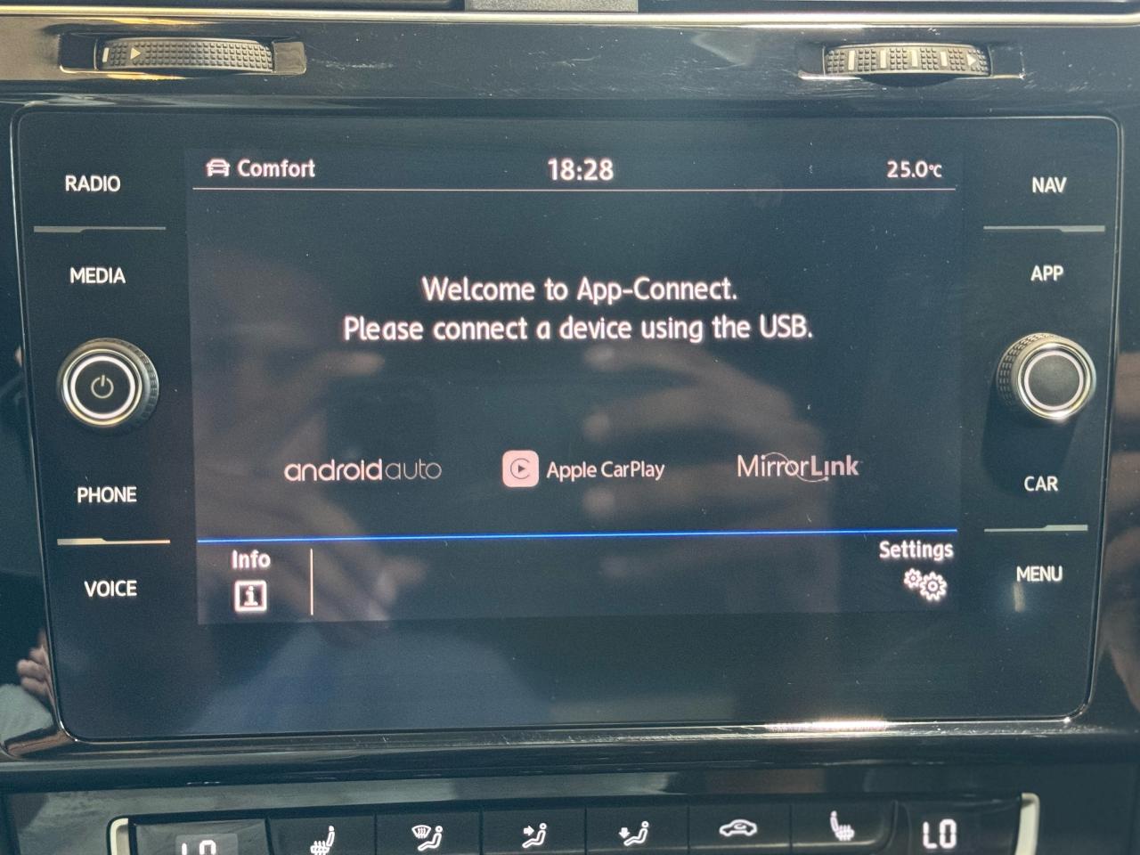 2019 Volkswagen Golf R 6SPD|NAV|BACKUP|CARPLAY|FENDER AUDIO|CLEAN CARFAX| - Photo #19