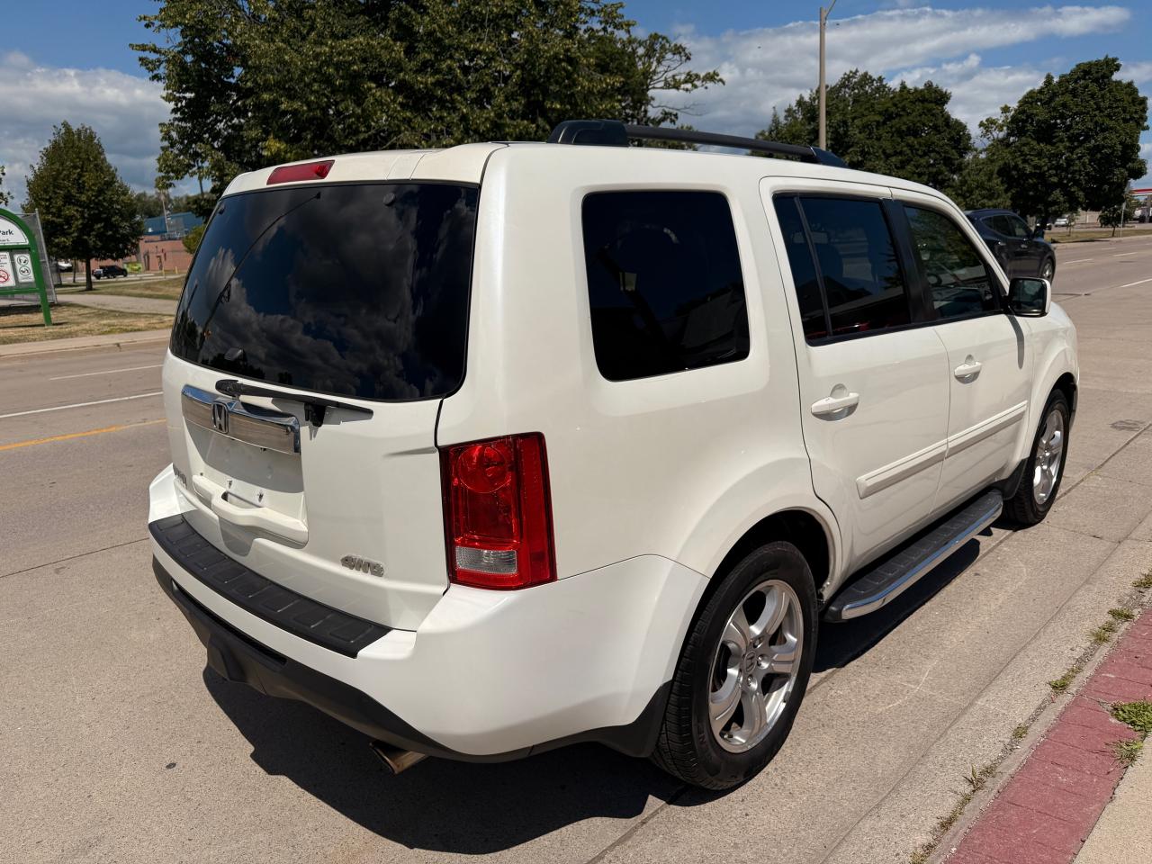 2015 Honda Pilot EX-L - Photo #8