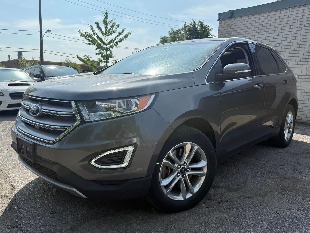 2017 Ford Edge SEL AWD *SAFETY INCL*LOW KMS!* - Photo #2