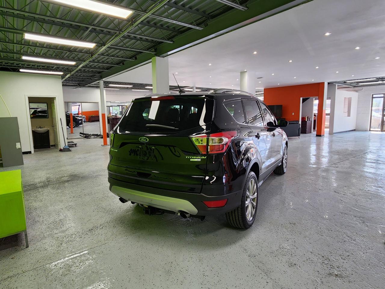 2017 Ford Escape Titanium - Photo #10
