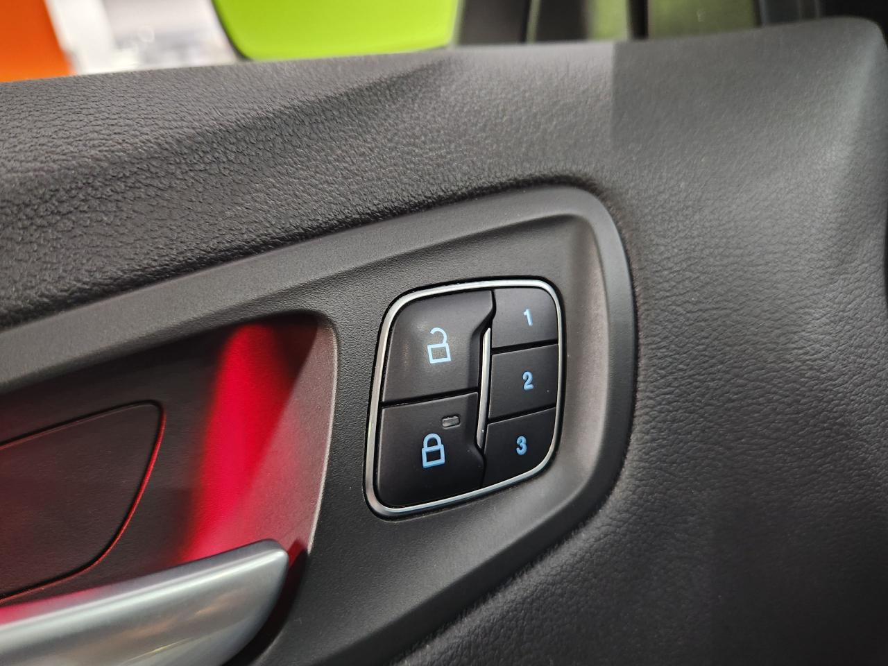 2017 Ford Escape Titanium - Photo #35