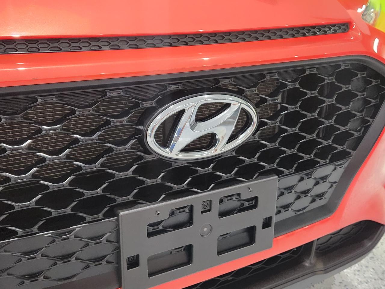 2019 Hyundai KONA Essential - Photo #2