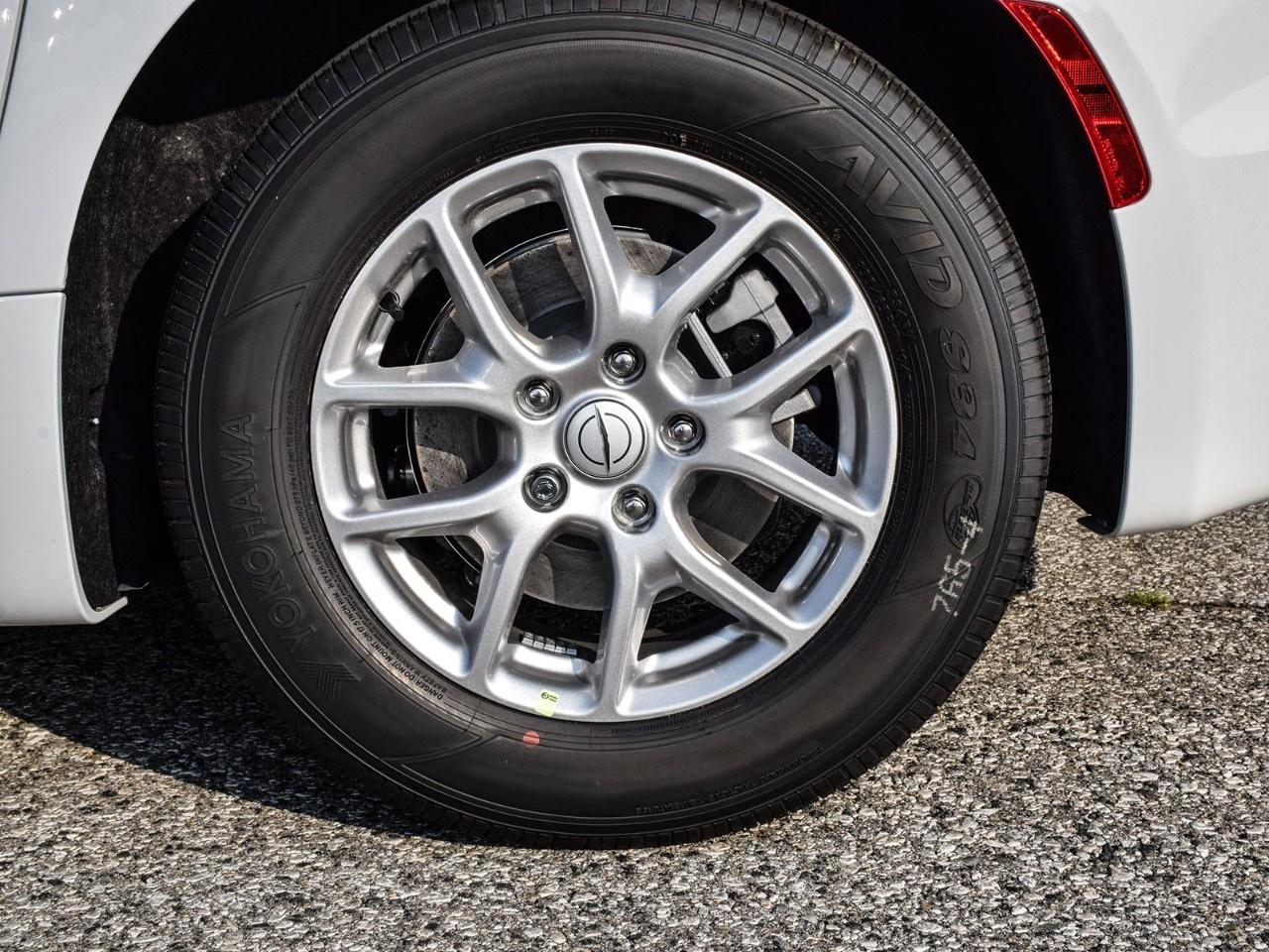 2026 Chrysler Pacifica Select FWD Photo