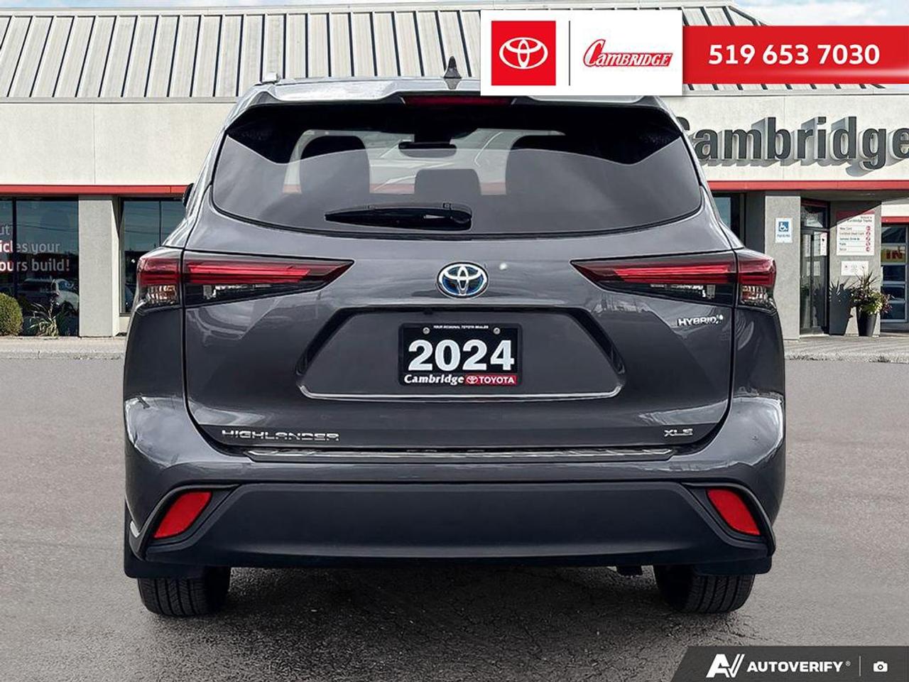 2024 Toyota Highlander HYBRID XLE Photo
