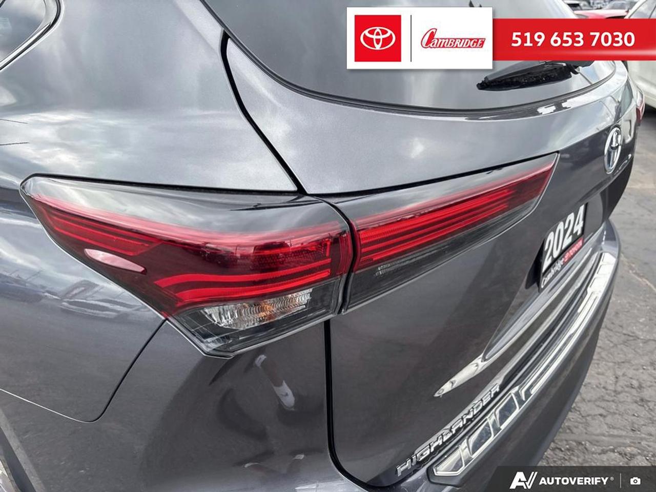 2024 Toyota Highlander HYBRID XLE Photo