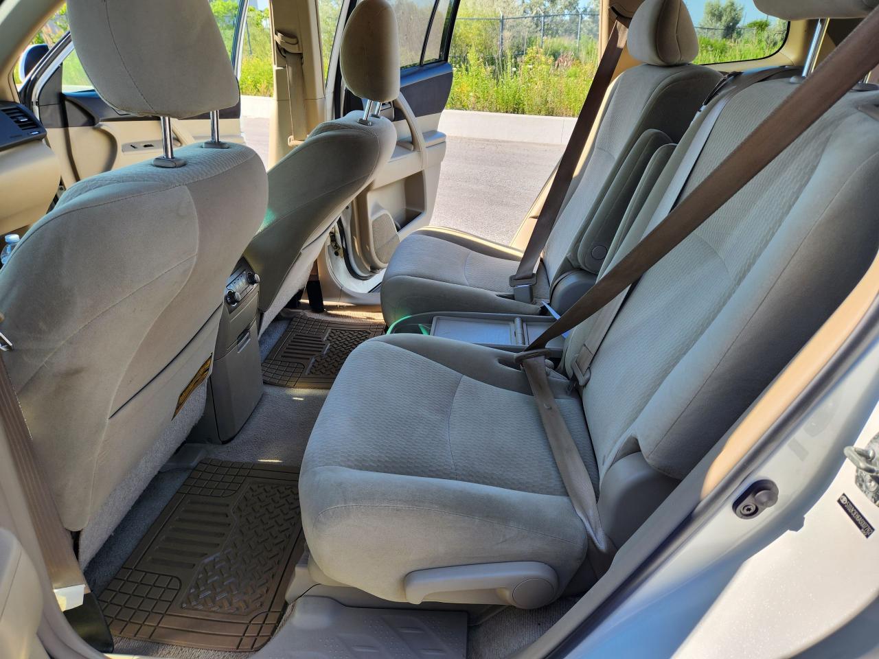 2010 Toyota Highlander $8850 with Safety 7 pass. - Photo #12