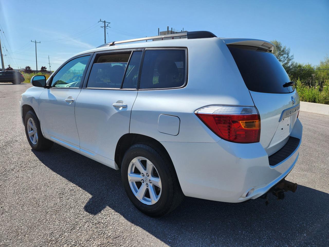 2010 Toyota Highlander $8850 with Safety 7 pass. - Photo #3