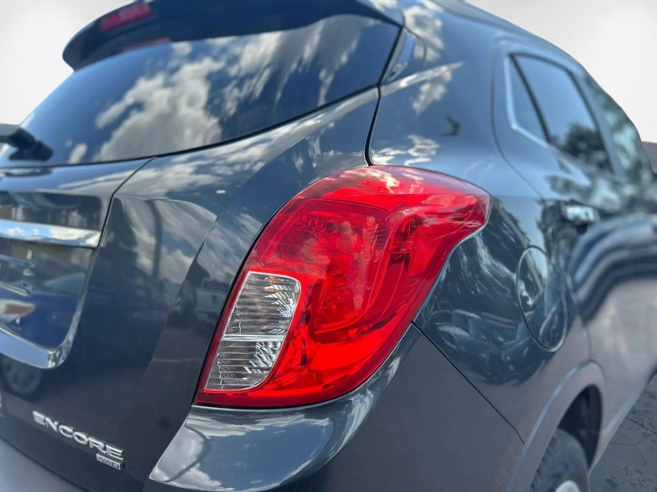 2016 Buick Encore Convenience Photo