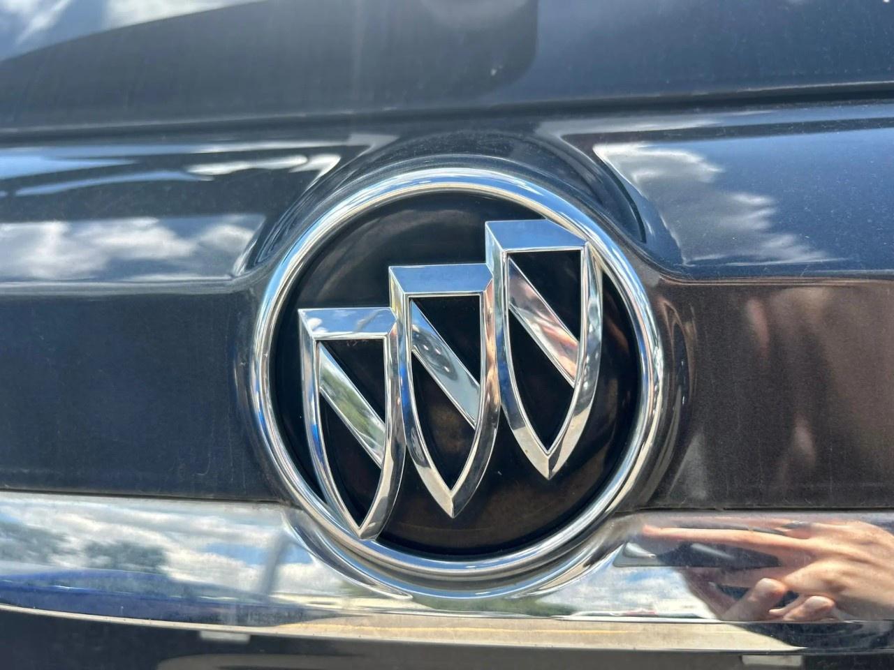 2016 Buick Encore Convenience Photo