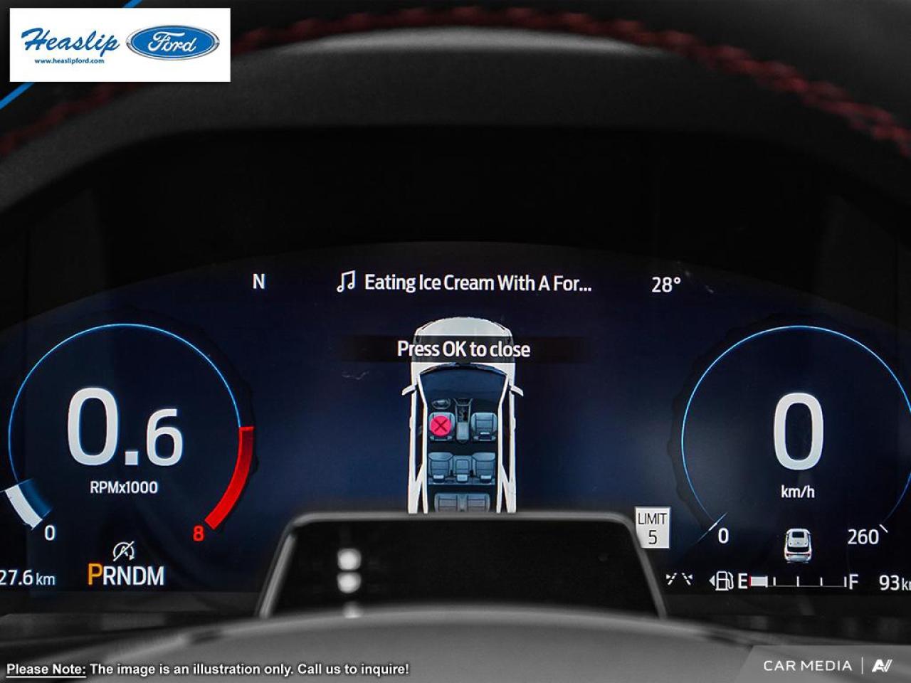 2025 Ford Explorer ST Photo5