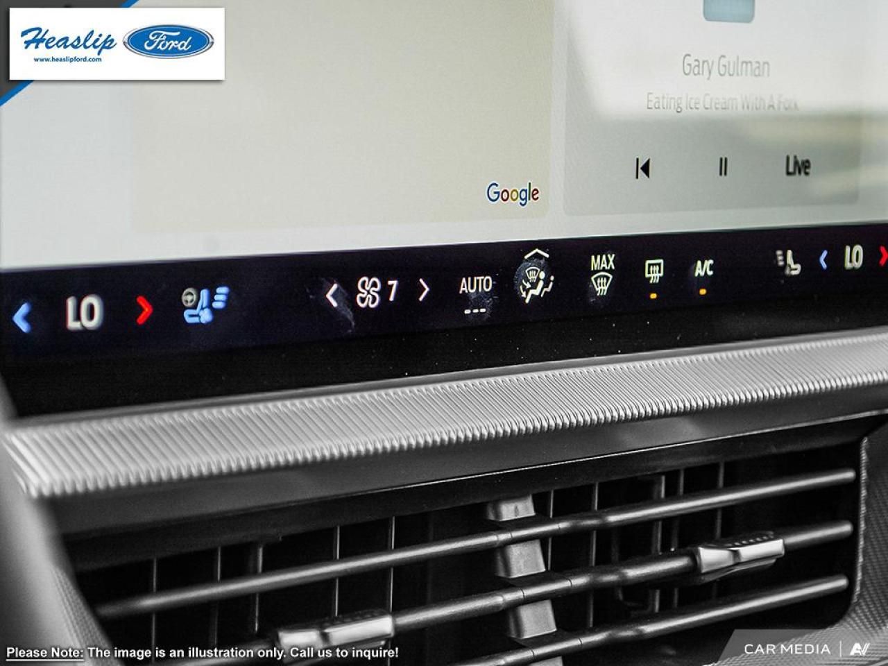 2025 Ford Explorer ST Photo5