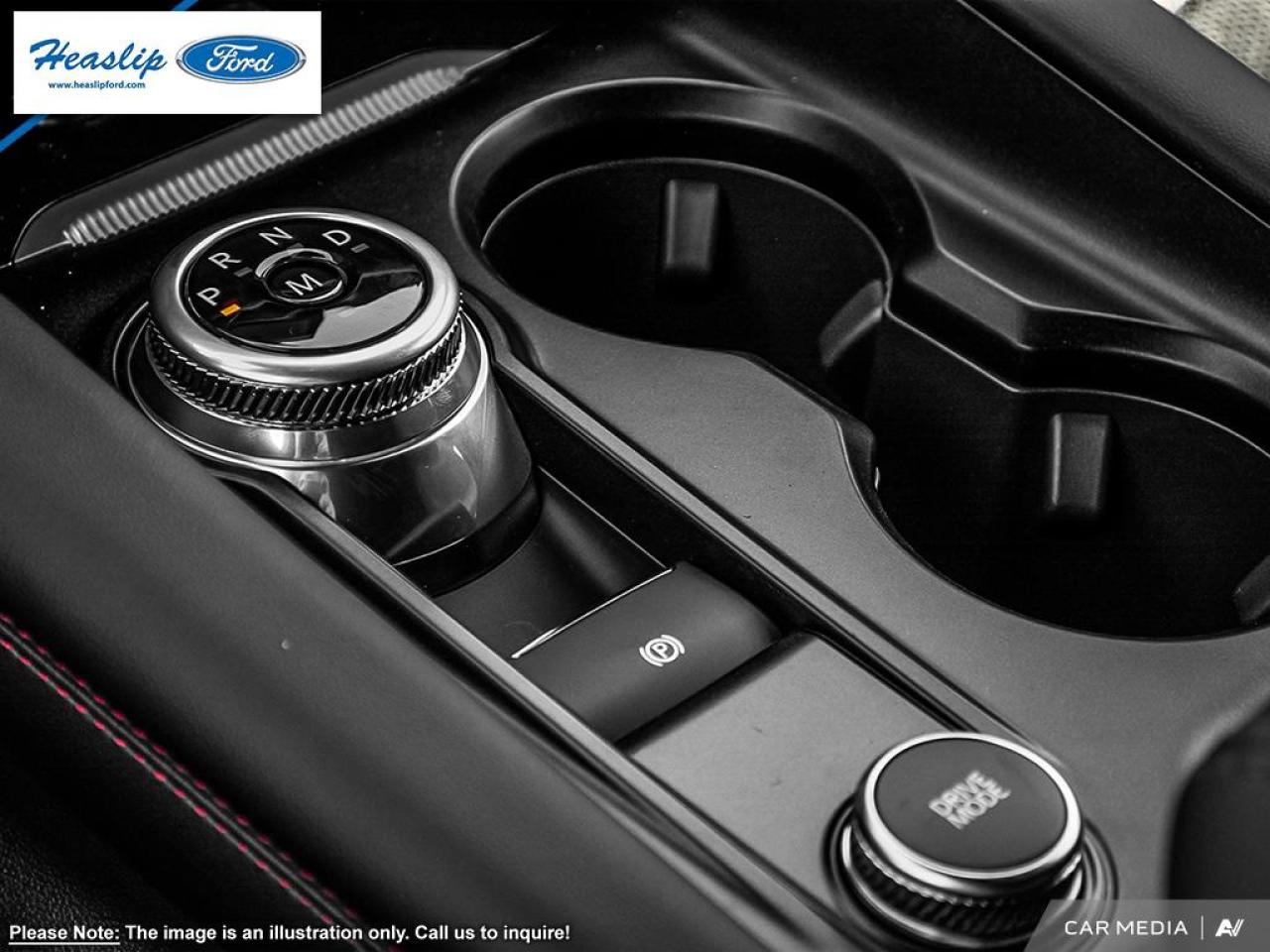 2025 Ford Explorer ST Photo5