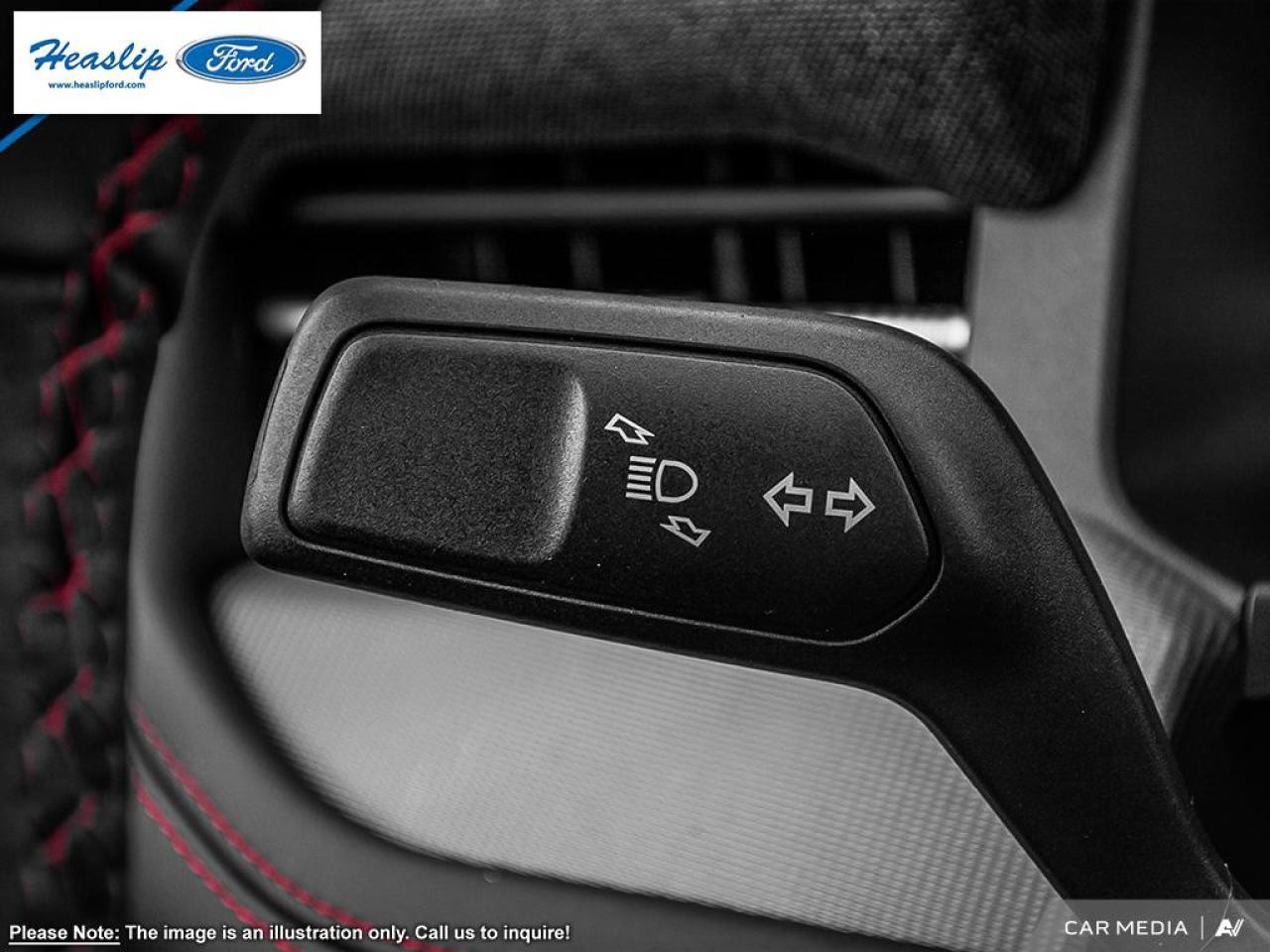 2025 Ford Explorer ST Photo5