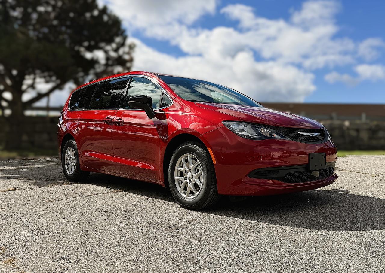 2026 Dodge Grand Caravan SXT 2WD Photo3