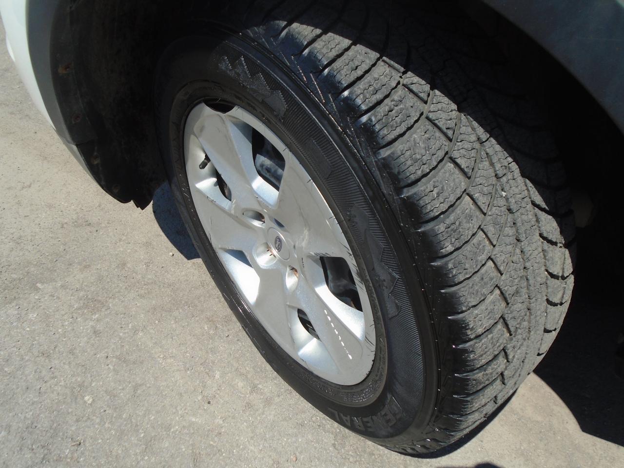 2013 Ford Explorer 4WD 4dr Base - Photo #24