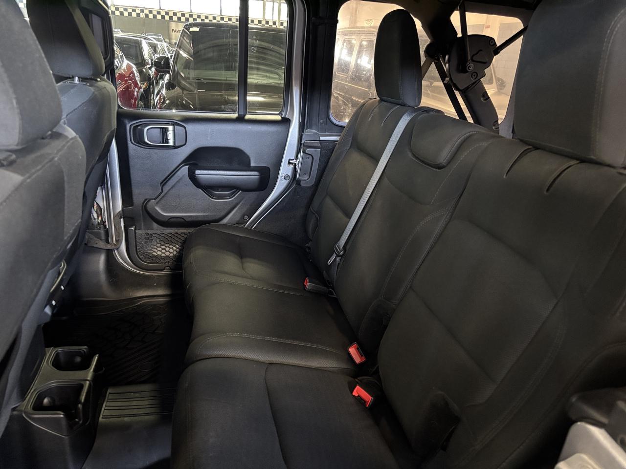 2019 Jeep Wrangler Unlimited Sport 4x4|SOFTROOF|BACKUPCAM|HEATEDSEATS|+++ - Photo #7