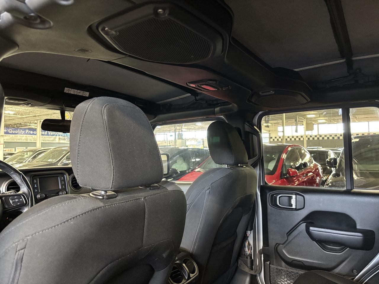 2019 Jeep Wrangler Unlimited Sport 4x4|SOFTROOF|BACKUPCAM|HEATEDSEATS|+++ - Photo #8