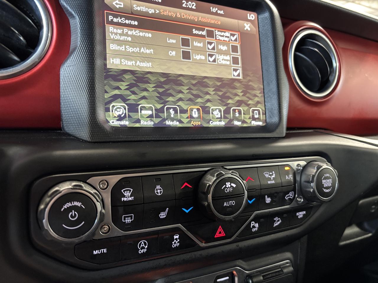 2018 Jeep Wrangler Unlimited Rubicon|4X4|V6|NAV|LEATHER|BACKUPCAM|OFFROADPAGES| - Photo #30