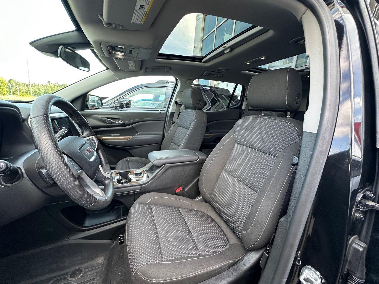 2023 GMC Acadia SLE Photo