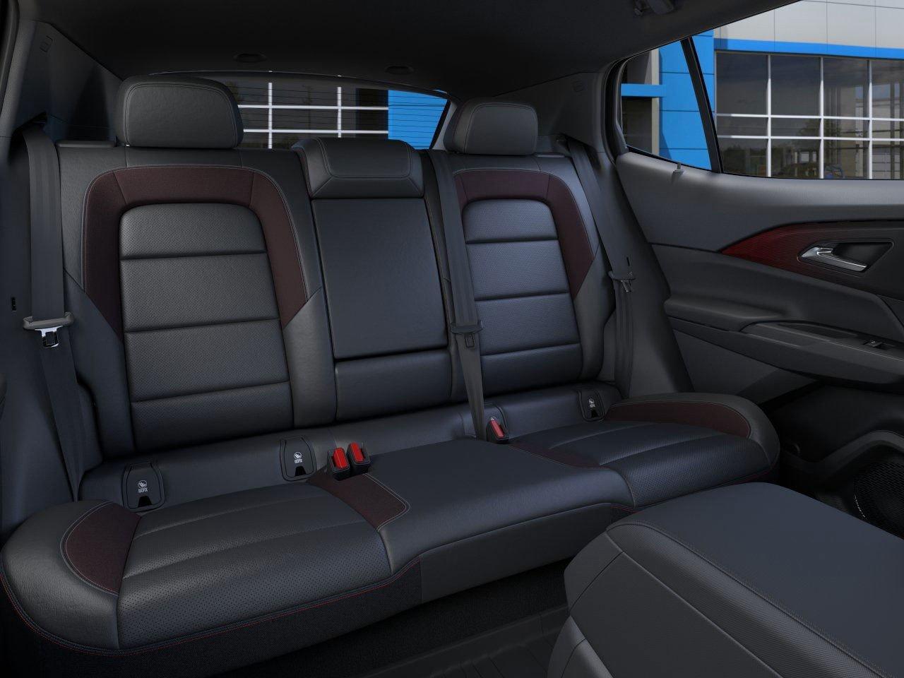 2025 Chevrolet Equinox EV RS 4dr RS Photo