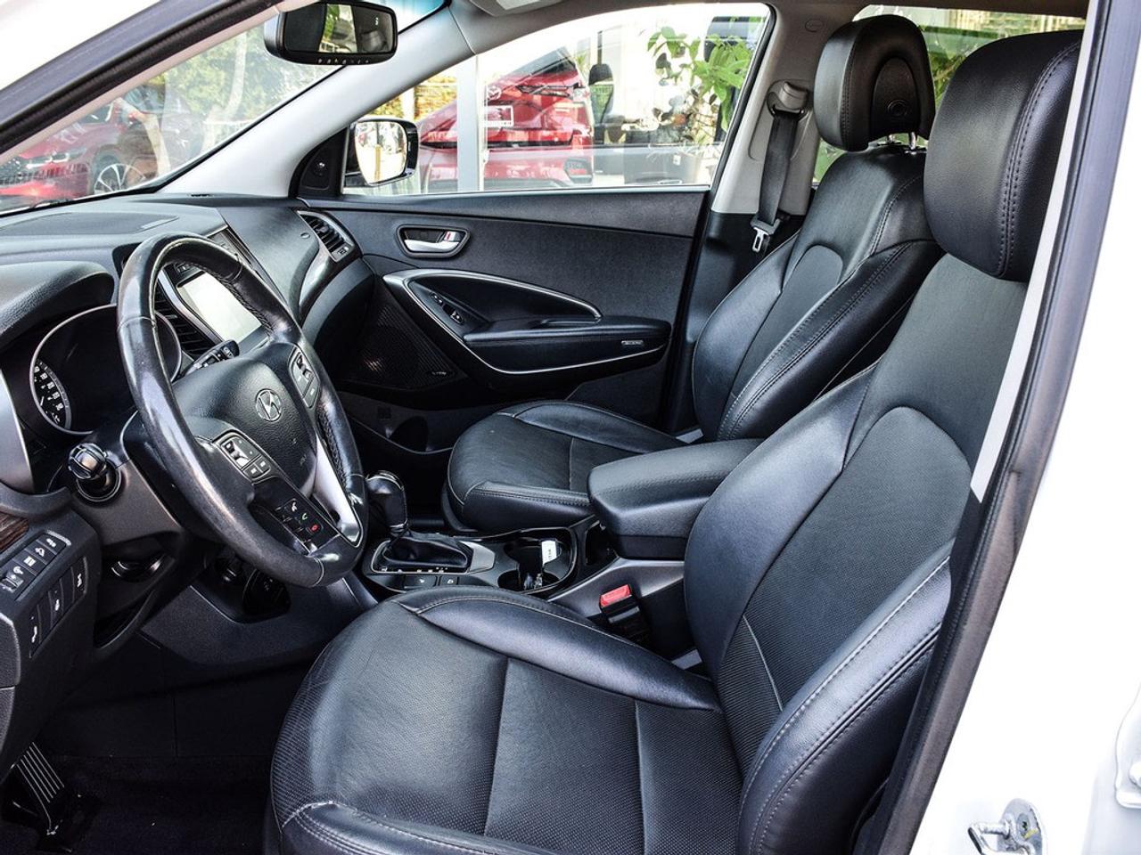 2017 Hyundai Santa Fe Sport AWD 4dr 2.4L Luxury Photo