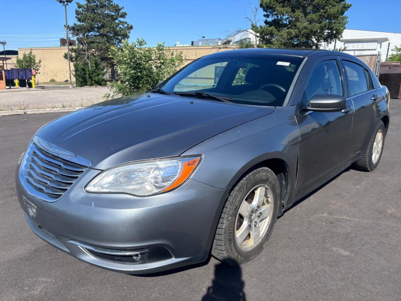 Used 2012 Chrysler 200 LX 4dr Sedan Automatic for sale in Mississauga, ON