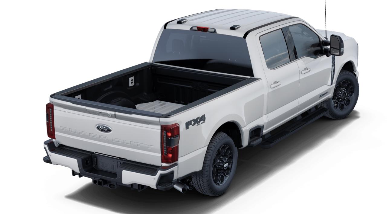 2025 Ford F-350 Super Duty SRW Lariat Photo5