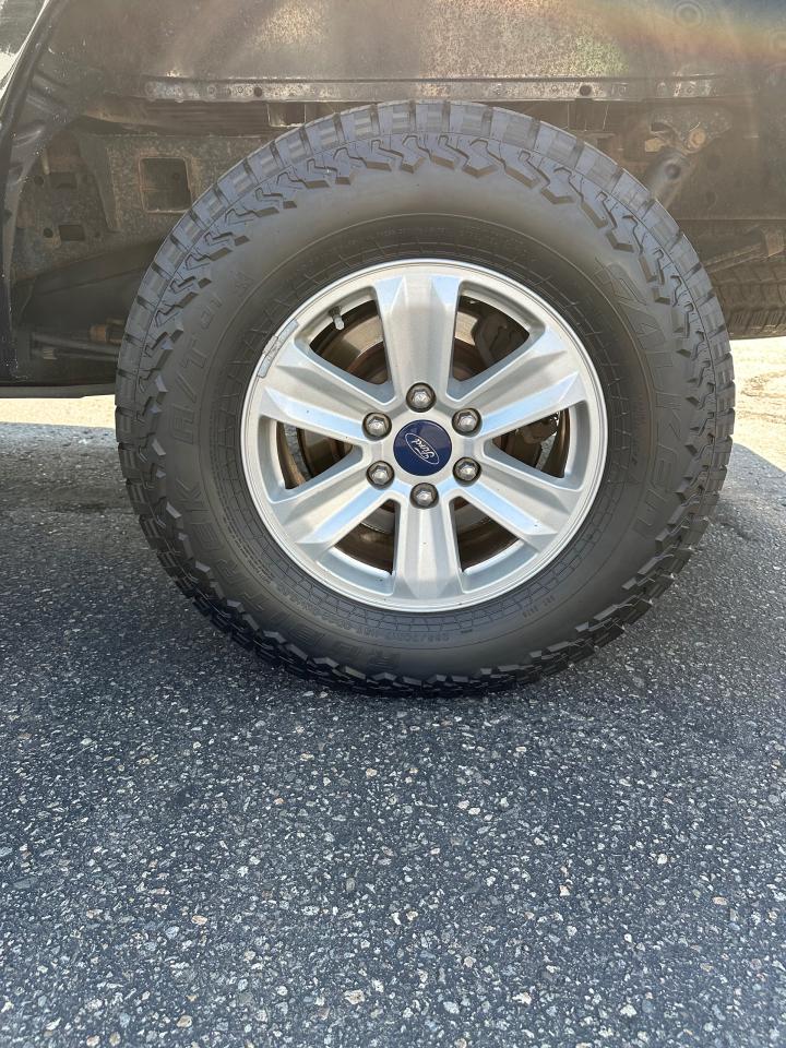 2017 Ford F-150 XLT Photo5