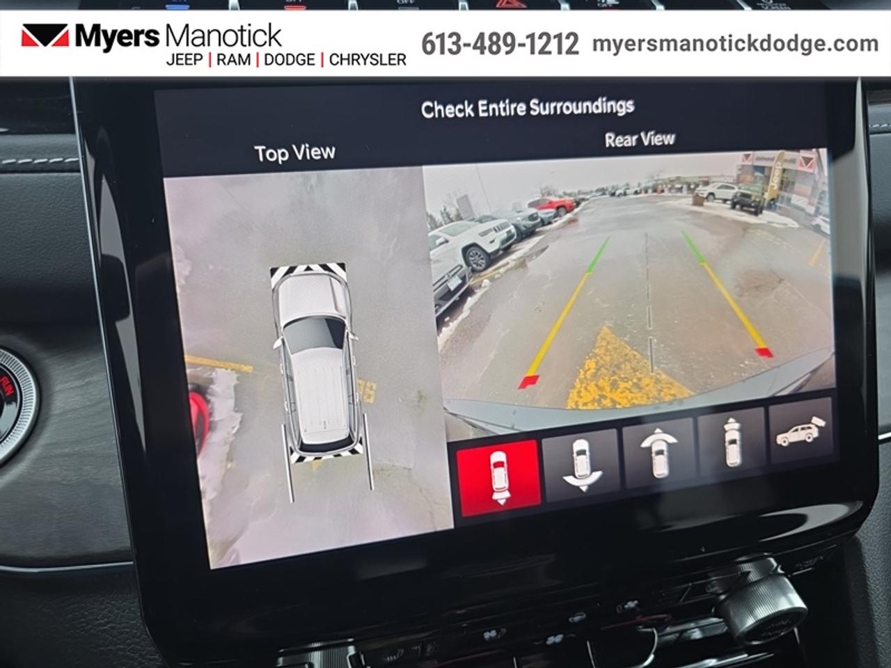 2023 Jeep Grand Cherokee 4xe Overland  - Hybrid Photo
