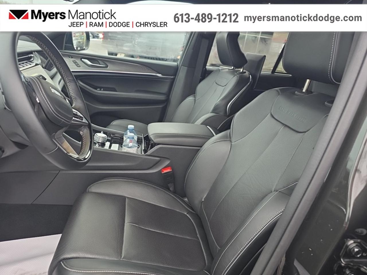 2023 Jeep Grand Cherokee 4xe Overland  - Hybrid Photo