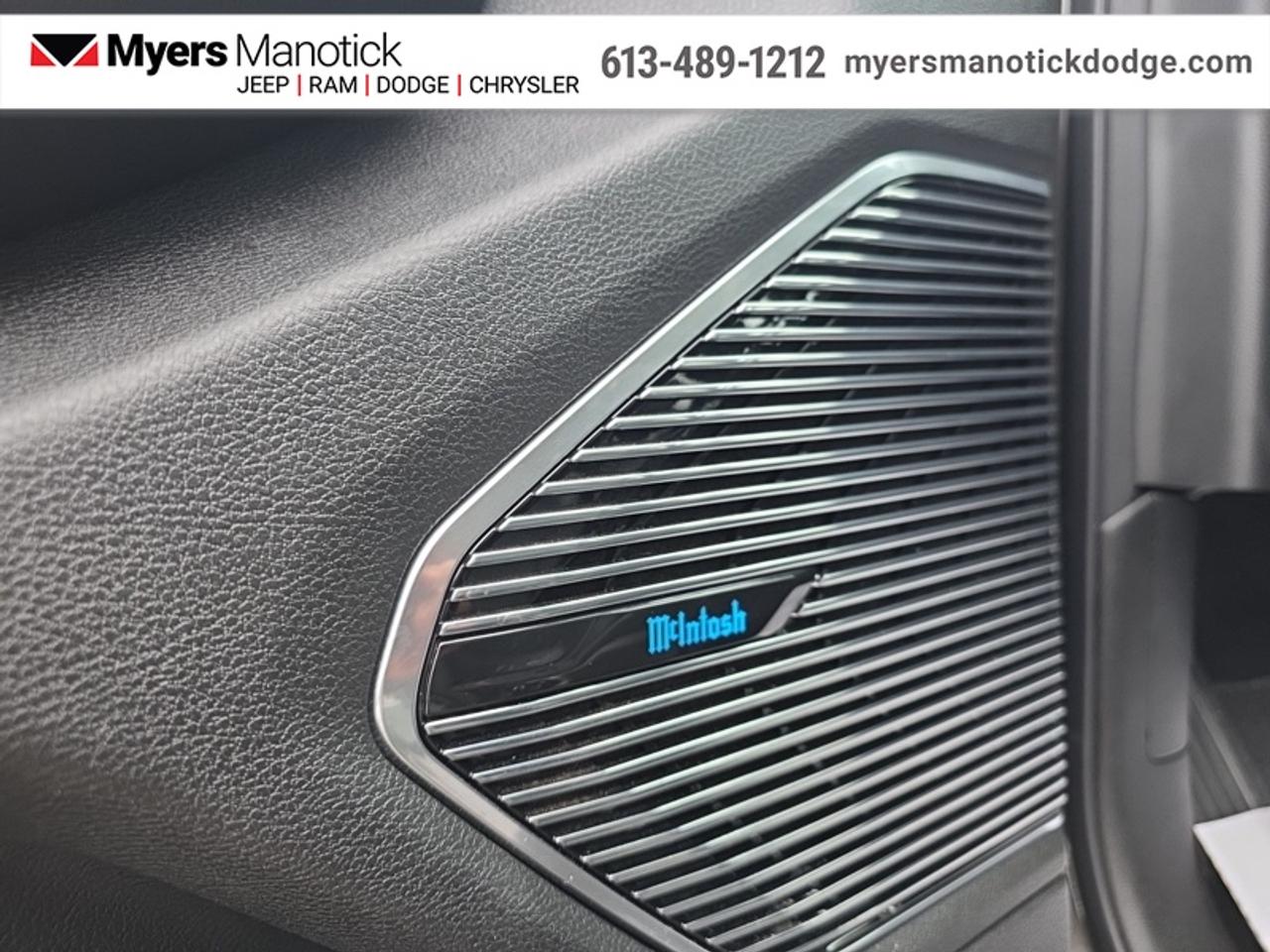 2023 Jeep Grand Cherokee 4xe Overland  - Hybrid Photo