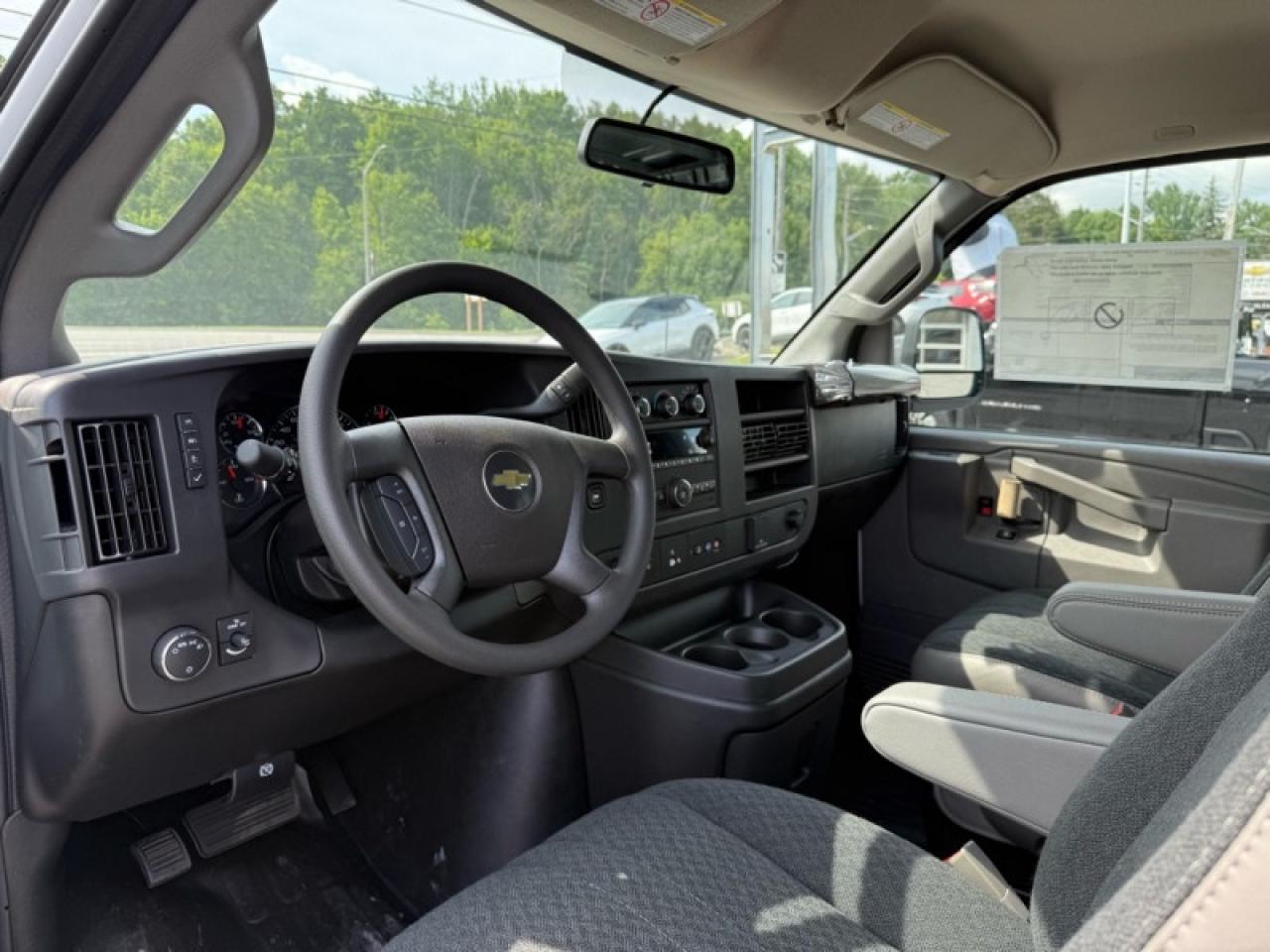 2025 Chevrolet Express Cargo Van 2500 135  - Audio System Photo