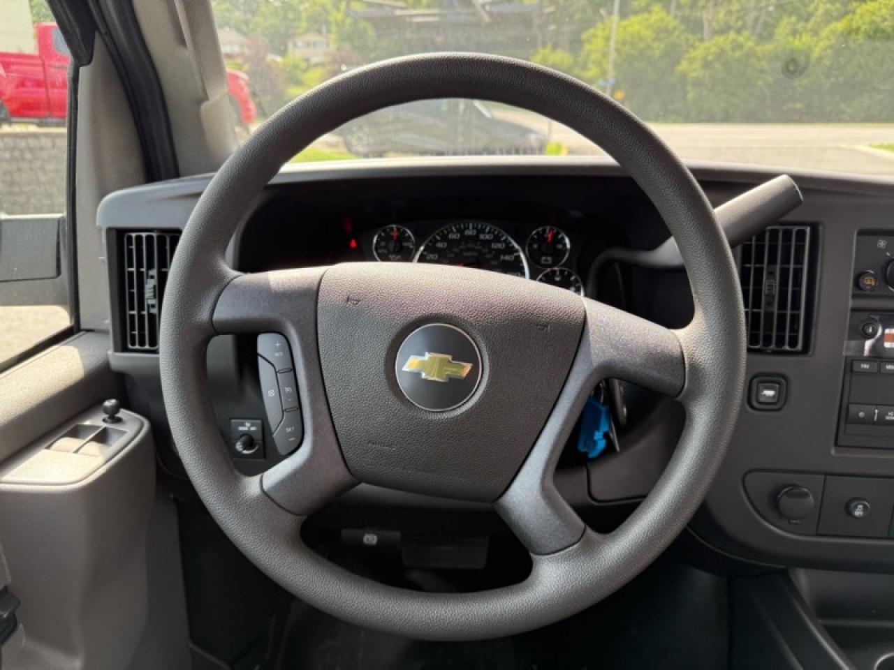 2025 Chevrolet Express Cargo Van 2500 135  - Audio System Photo