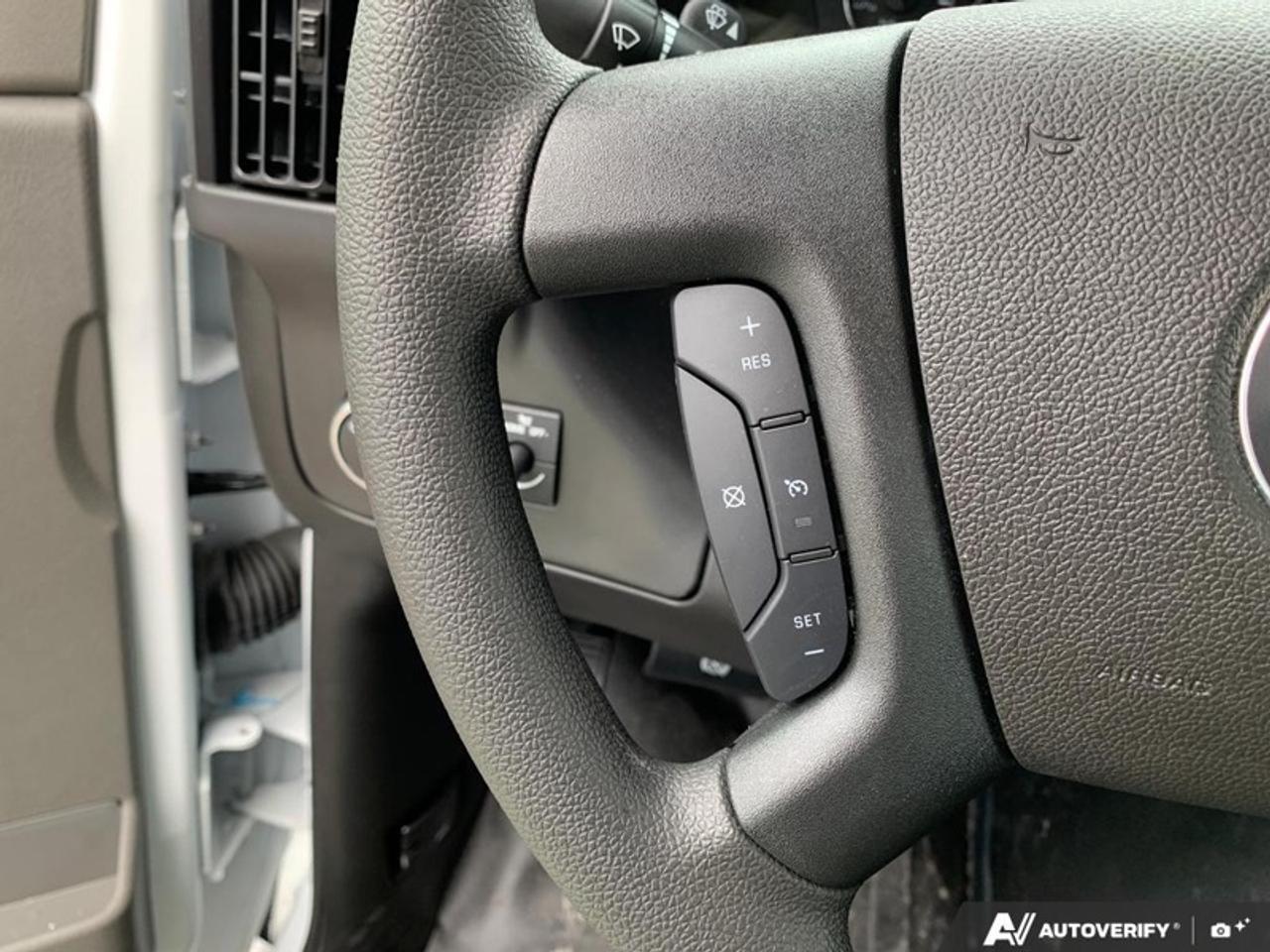 2025 Chevrolet Express Cargo Van 2500 135  - Audio System Photo