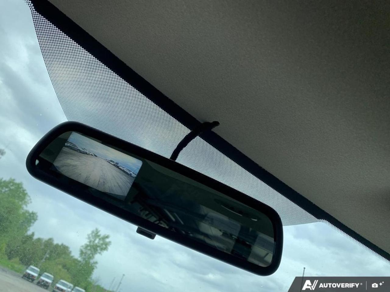 2025 Chevrolet Express Cargo Van 2500 135  - Audio System Photo