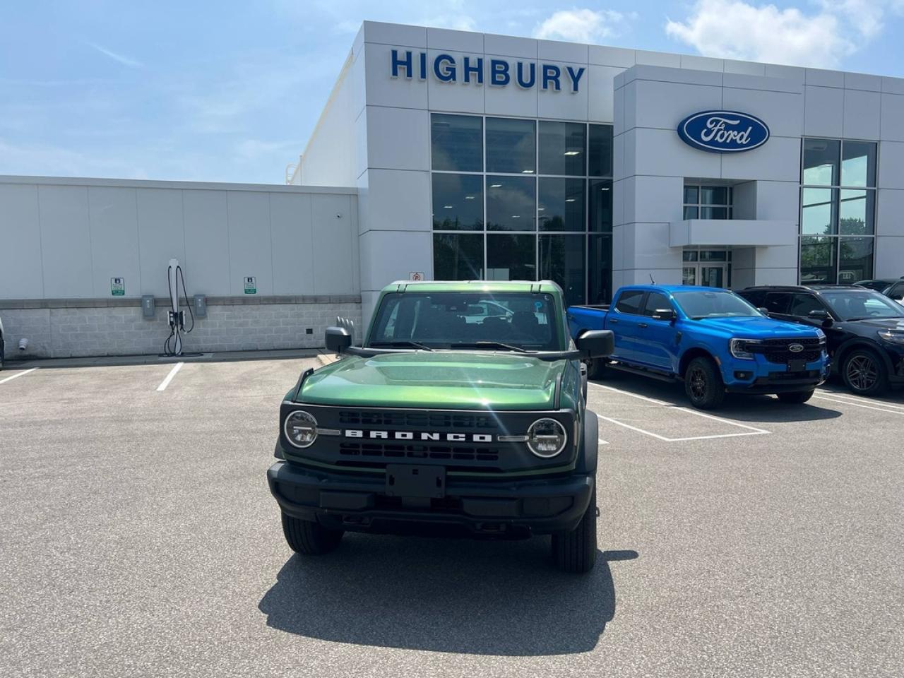 New 2025 Ford Bronco Base for sale in London, ON