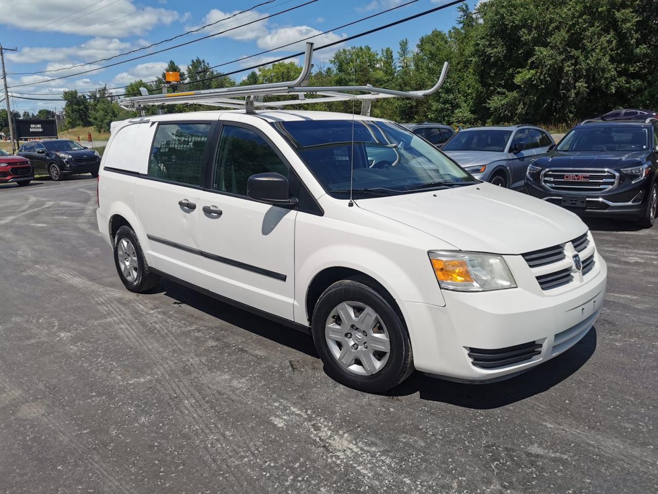 2009 Dodge Grand Caravan CARGO - Photo #3