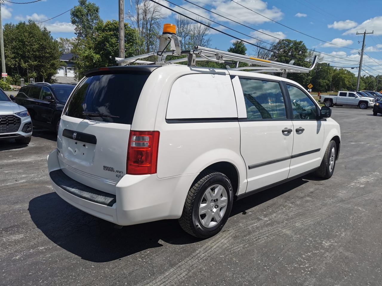 2009 Dodge Grand Caravan CARGO - Photo #5