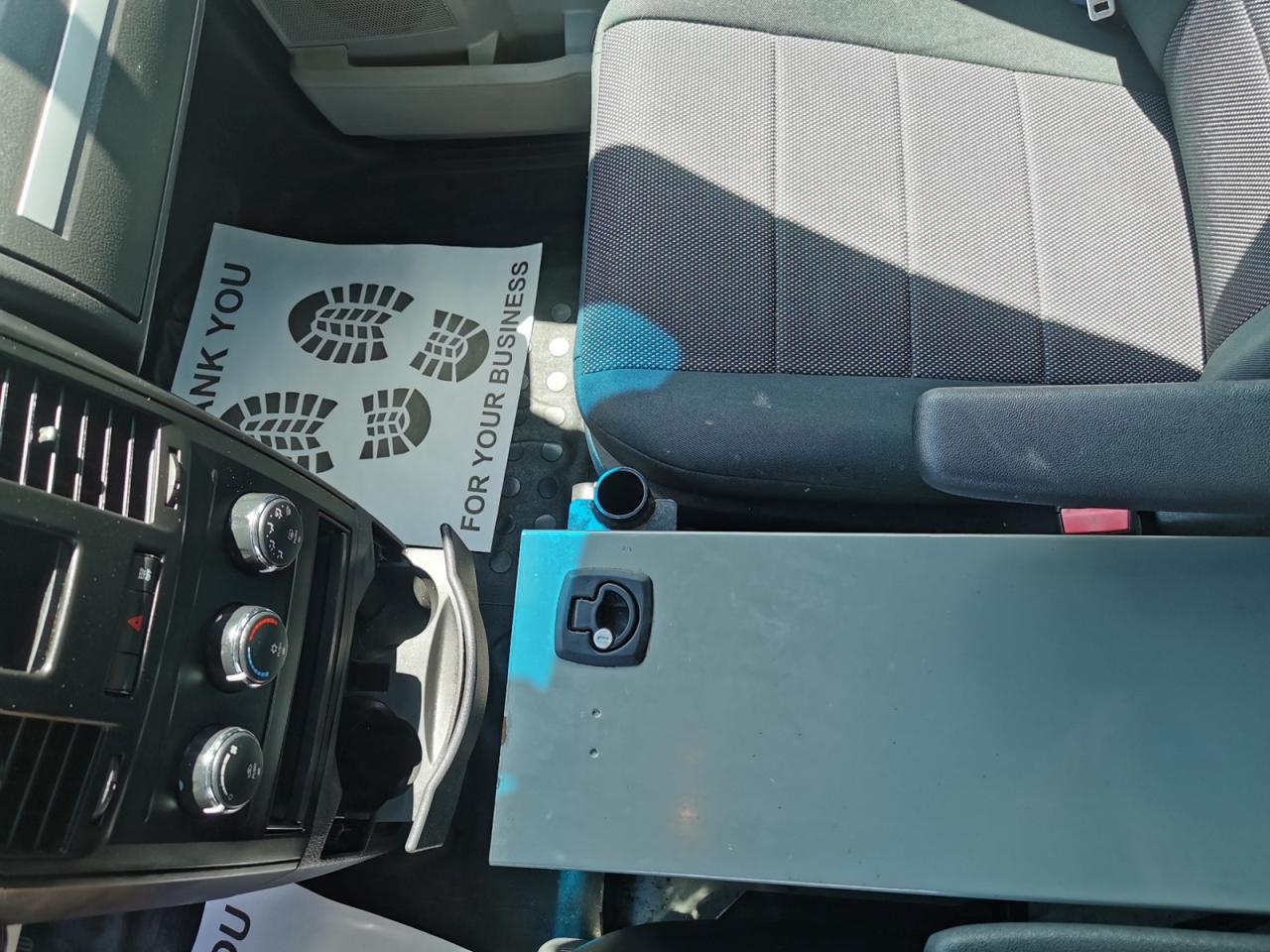 2009 Dodge Grand Caravan CARGO - Photo #17