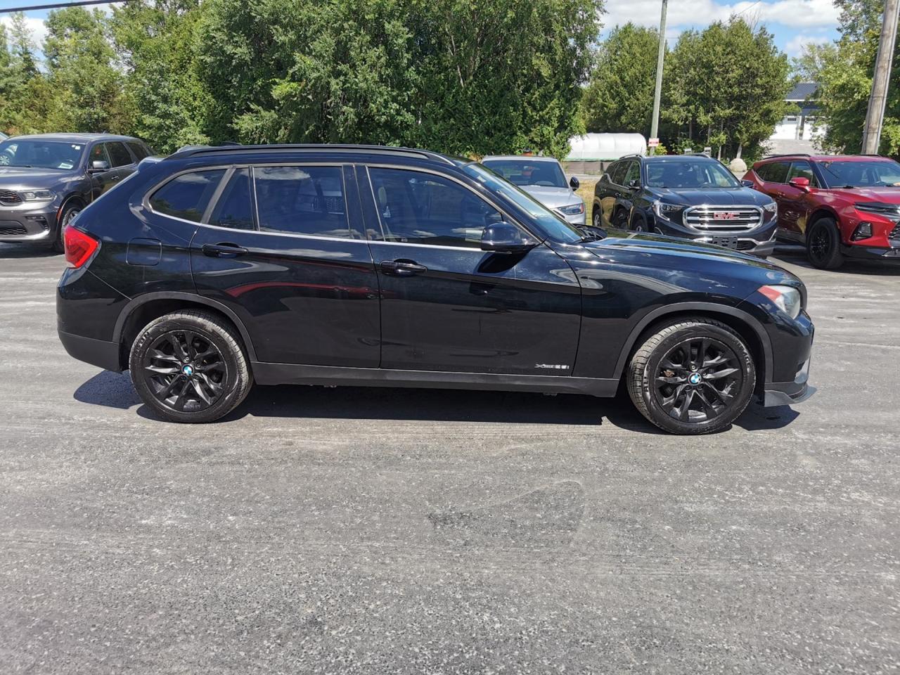 2015 BMW X1 28i xDrive - Photo #4