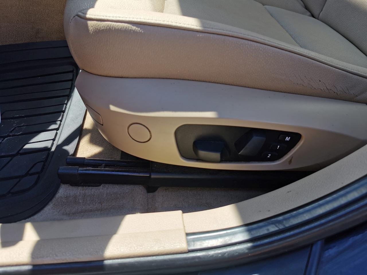 2015 BMW X1 28i xDrive - Photo #12
