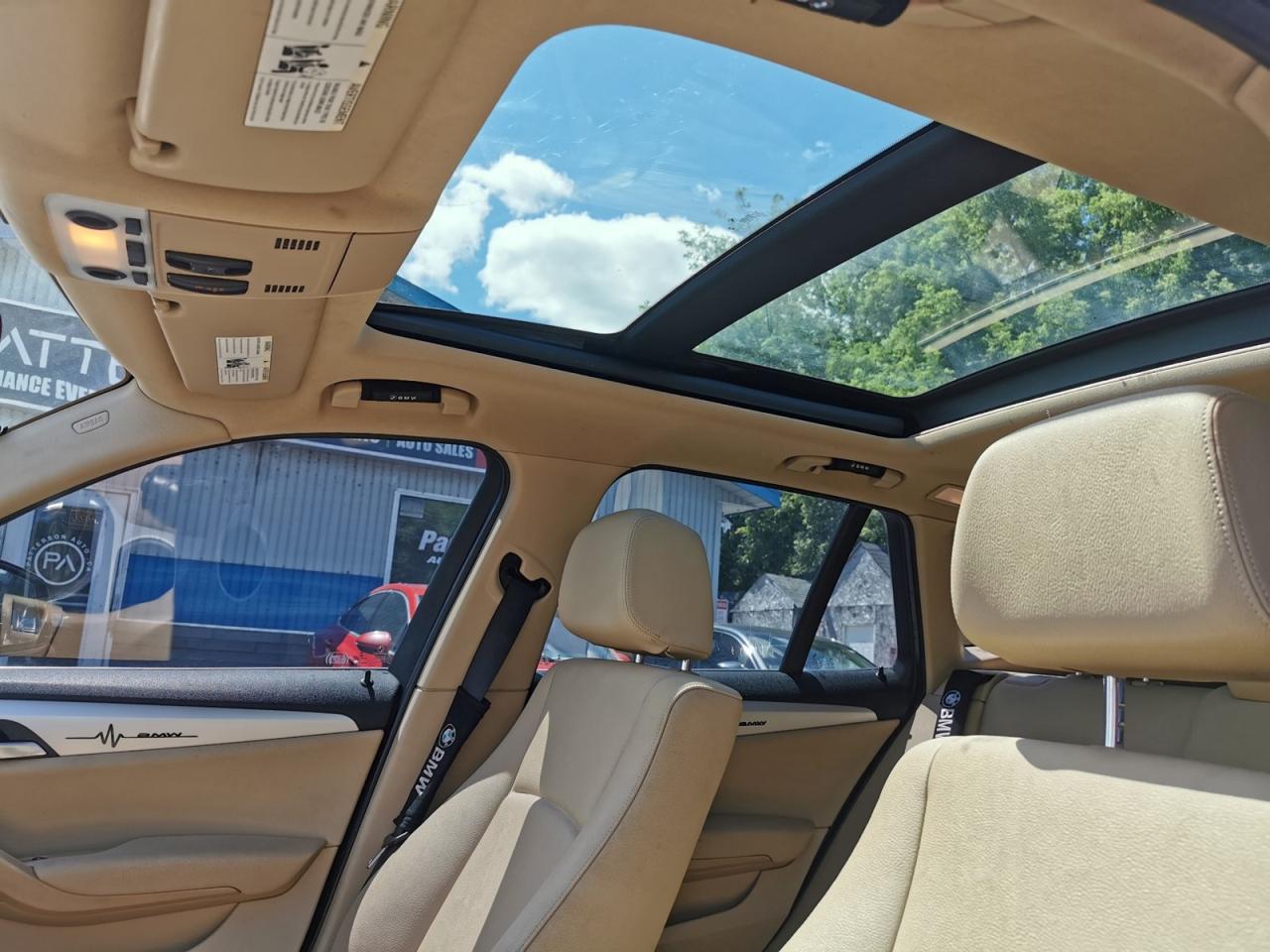 2015 BMW X1 28i xDrive - Photo #14