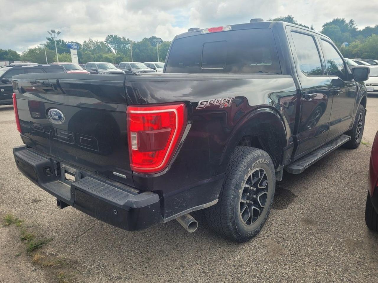 2021 Ford F-150 XLT Photo3