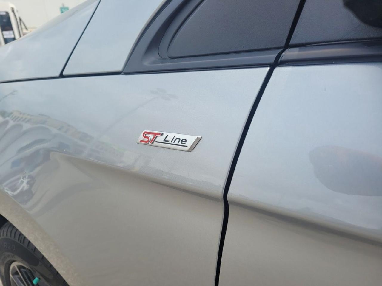 2024 Ford Edge ST Line Photo3