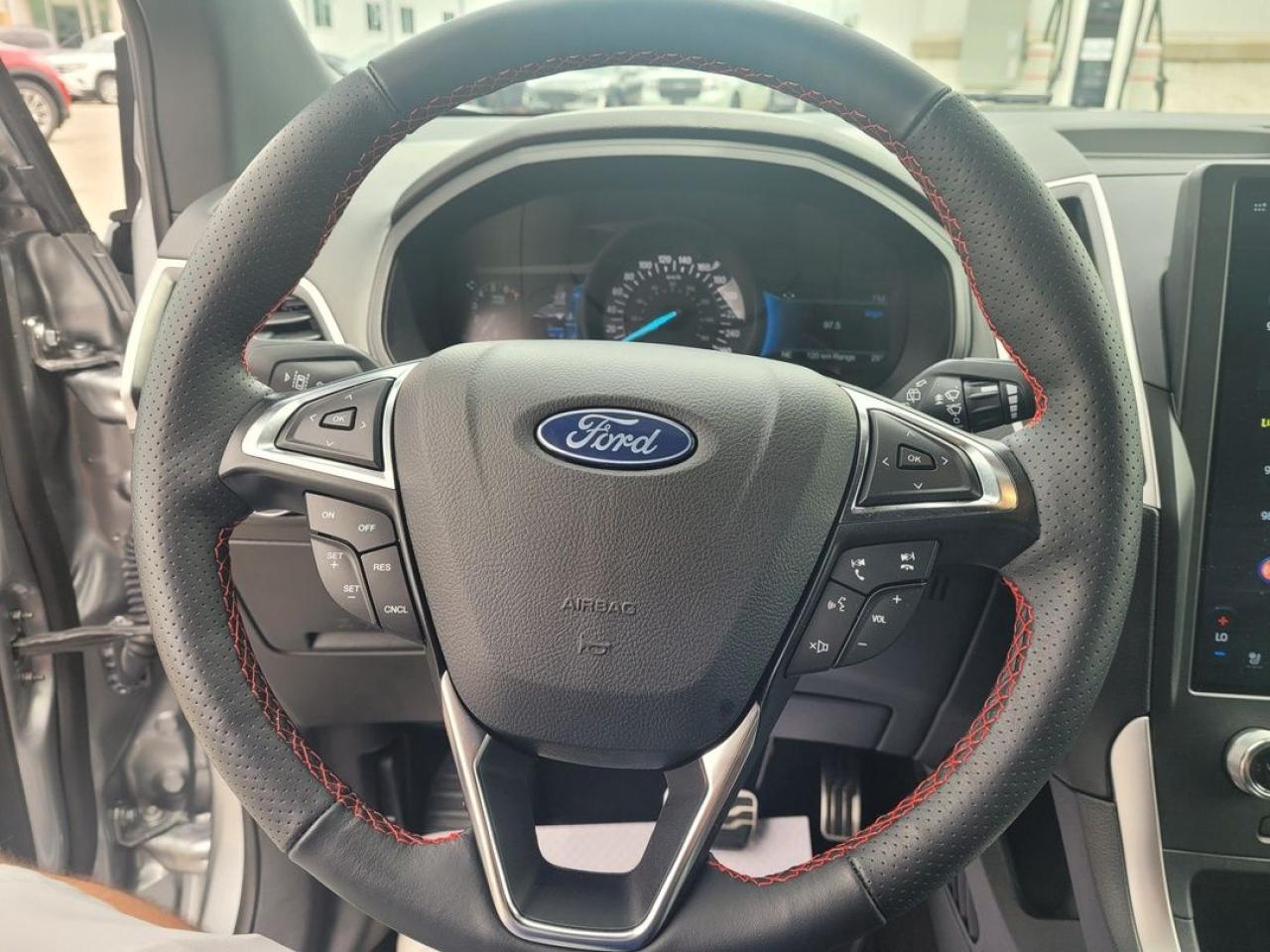 2024 Ford Edge ST Line Photo15